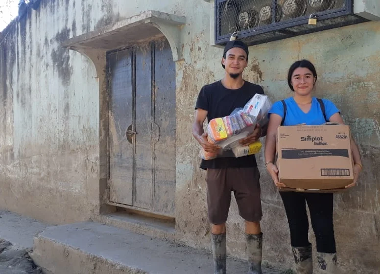 ÁNGELES DE RUTH APOYANDO A FAMILIAS AFECTADAS POR LOS HURACANES ETA/IOTA