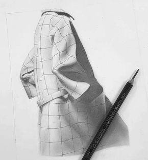 Realistic pencil drawing made by Tuva Ringsø Heggli. Fine art and classical portrait drawing. 