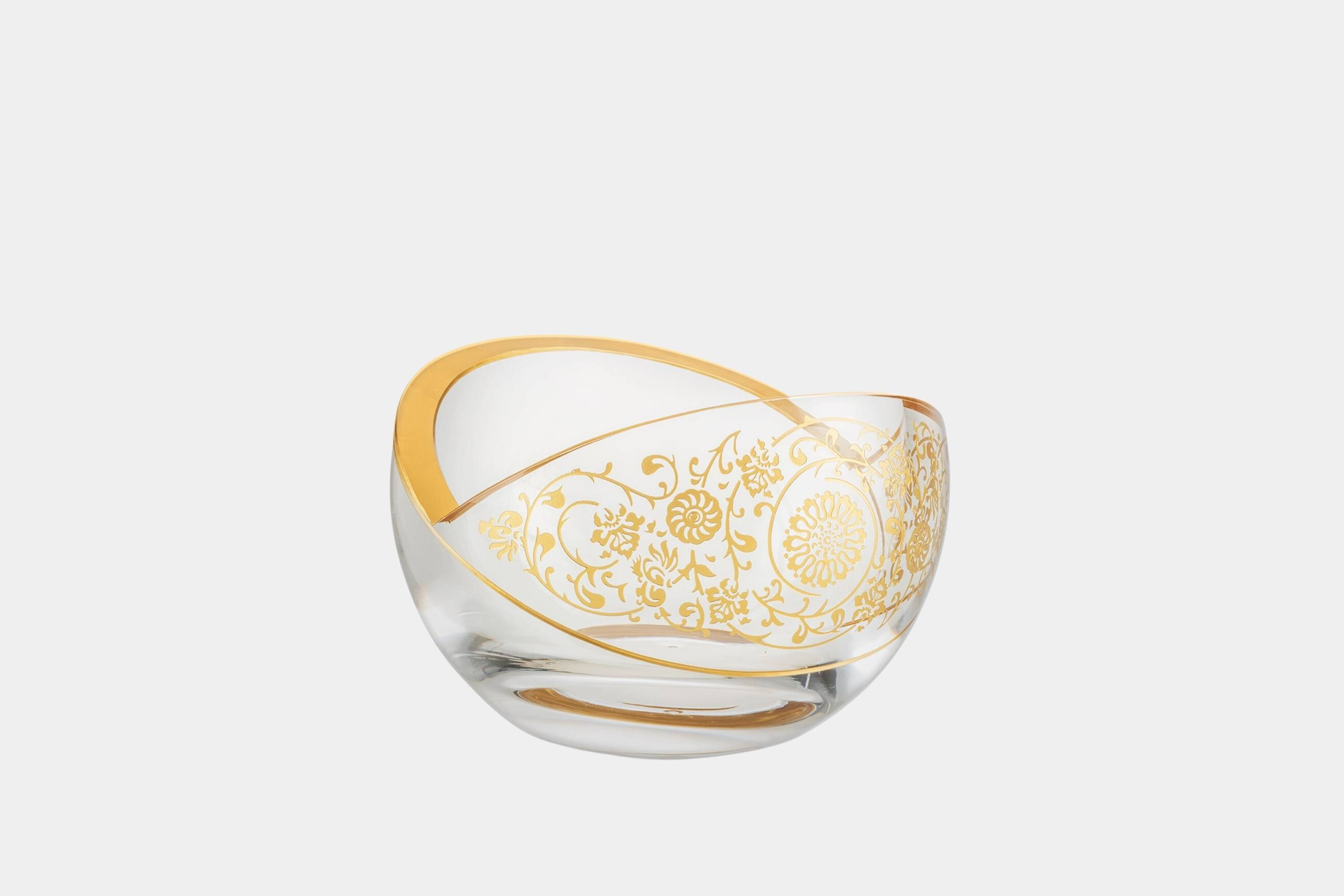 وعاء مزخرف بالزهور الذهبية مصنوع يدويًا