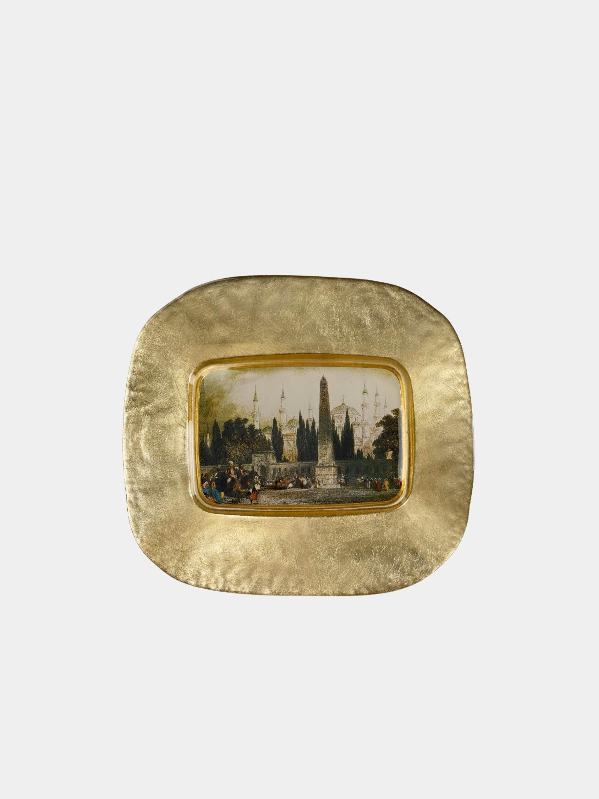 لوحة زخرفية منقوشة يدويًا