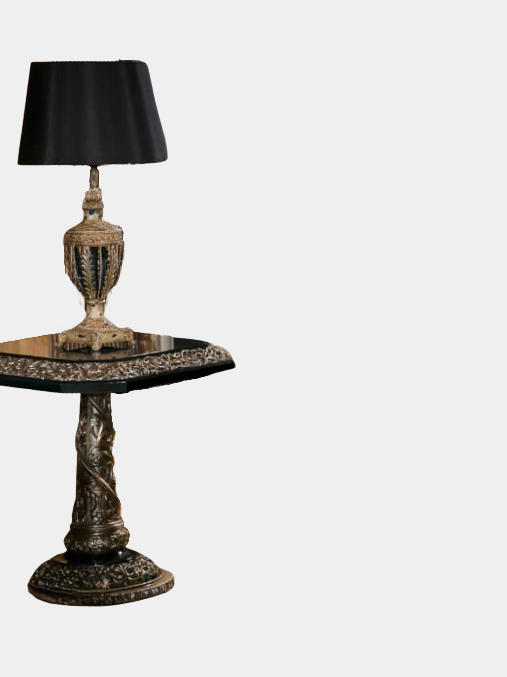 طاولة جانبية بوتيتشيلي