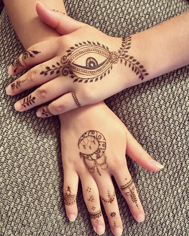 henna with Priyanka