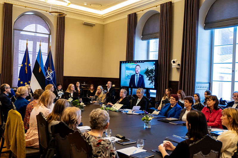 Koostöökomisjoni kohtumisel tervitas veebi vahendusel osalejaid Eesti välisminister Margus Tsahkna. Foto: Välisministeerium