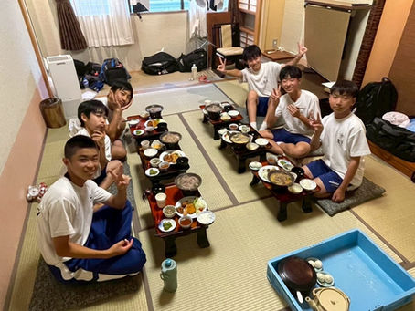 修学旅行1日目夕食
