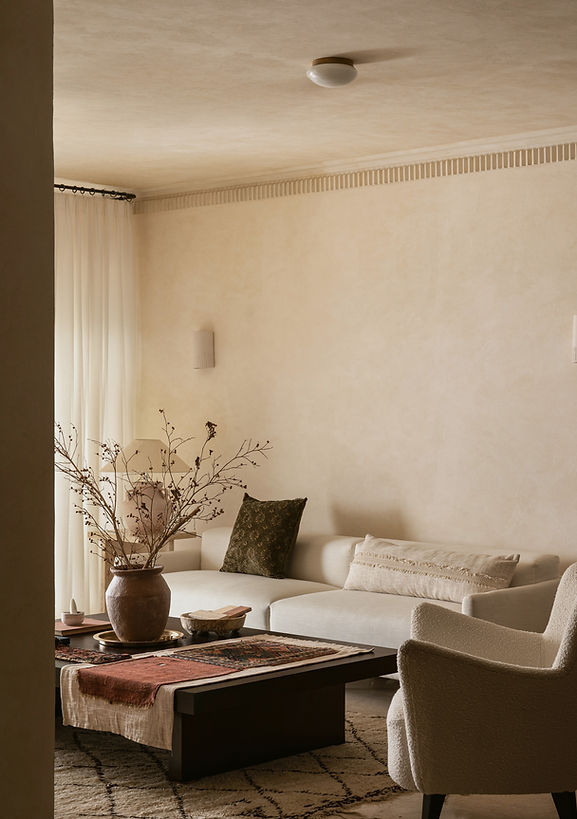 16. Living Room (Zoom out & Lights off).jpg