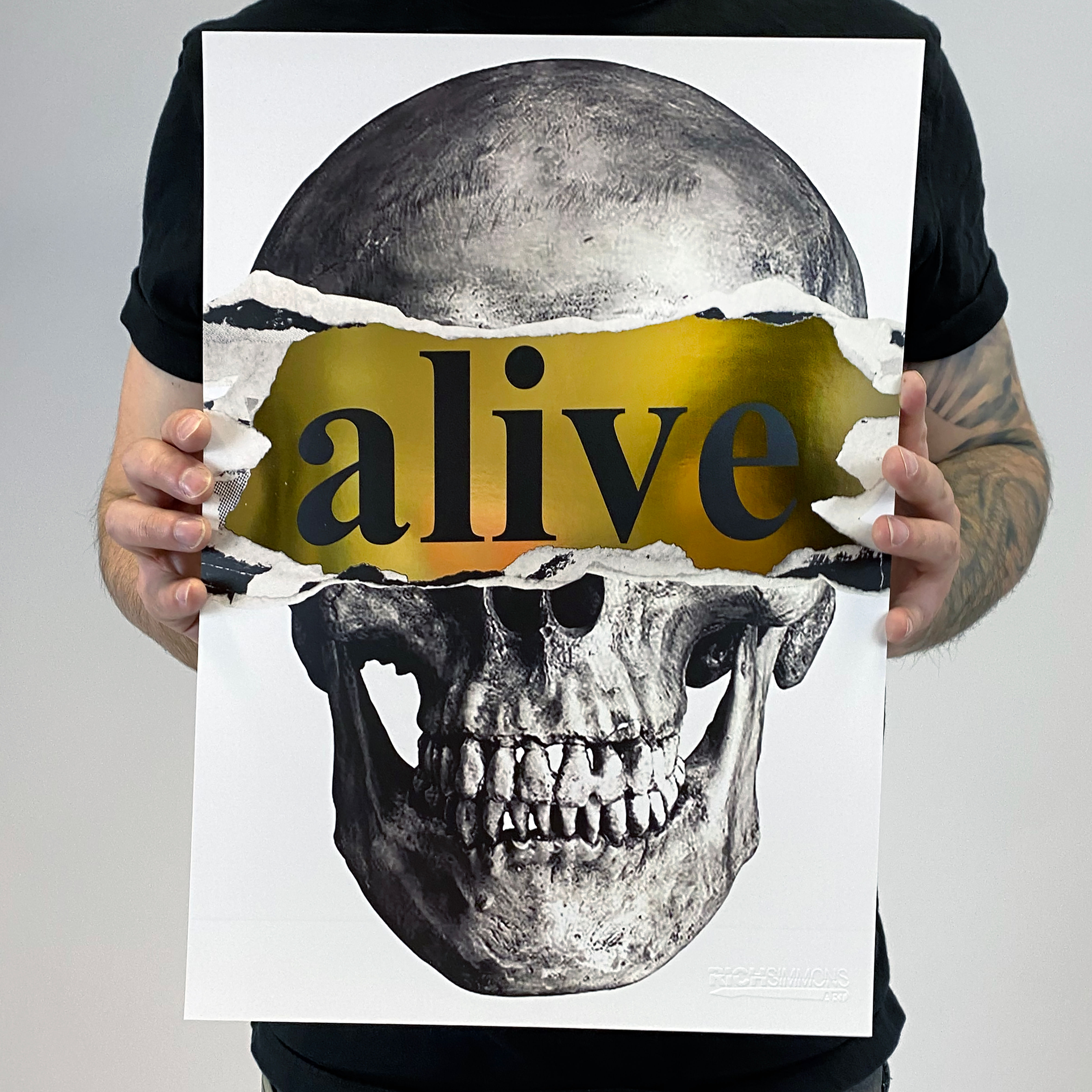 DEAD OR ALIVE GOLD FOIL PRINT 42 x 29.7 CM