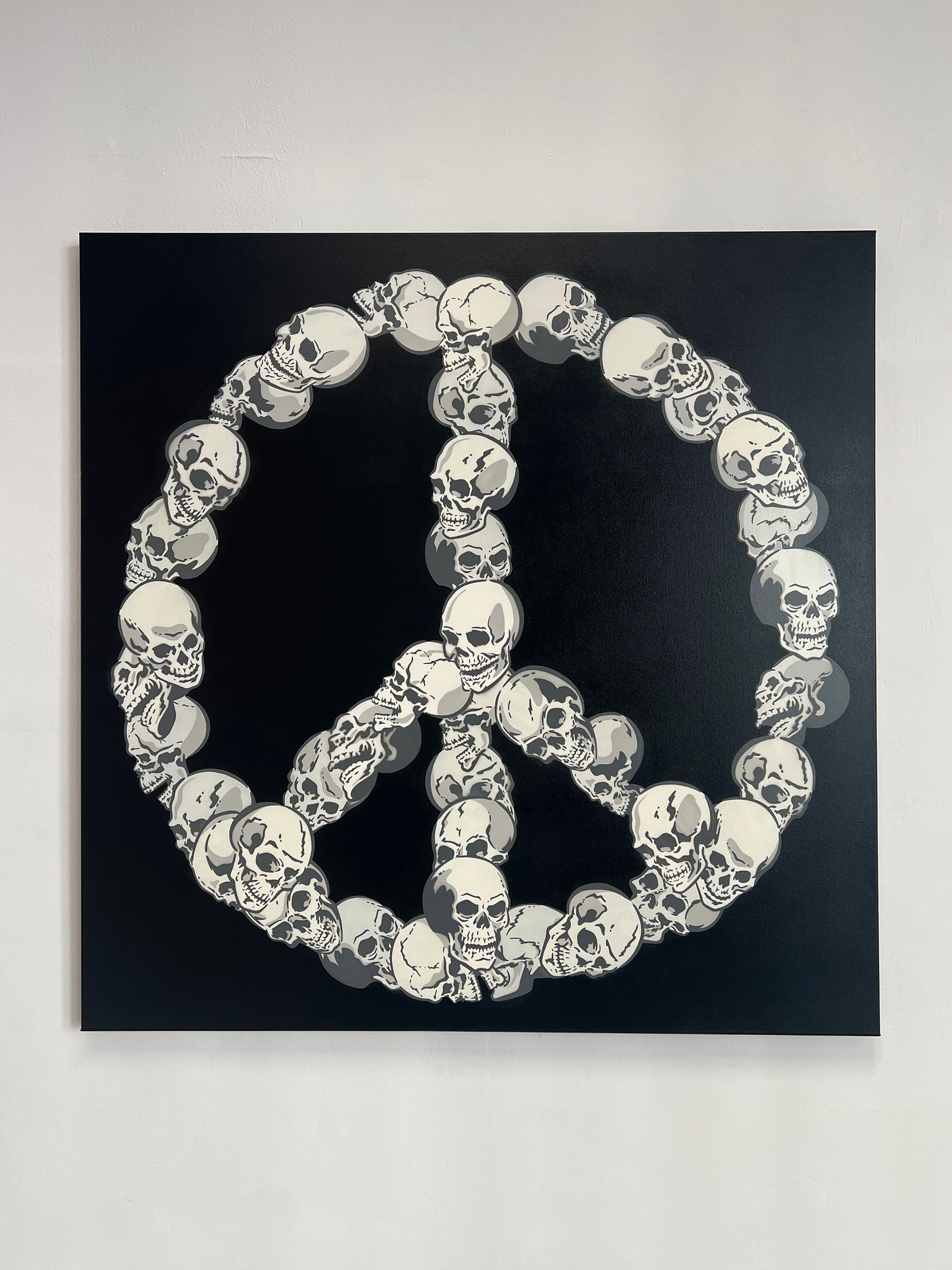 Black / Glow in the dark 💀 ☮︎