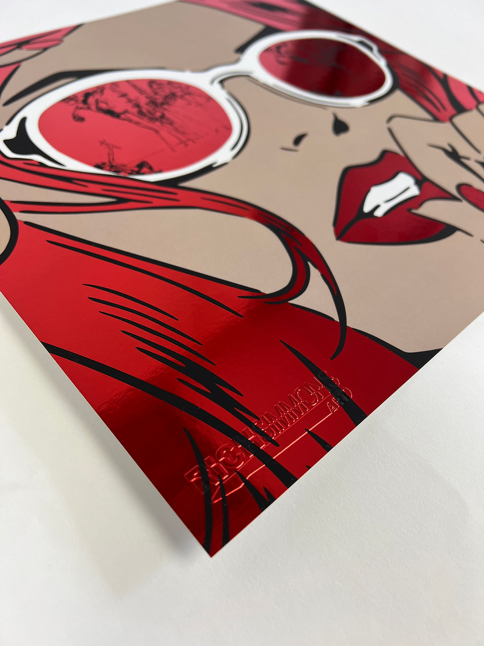תמונה ממוזערת: DALI REFLECTIONS RED FOIL PRINT 30 x 30 CM