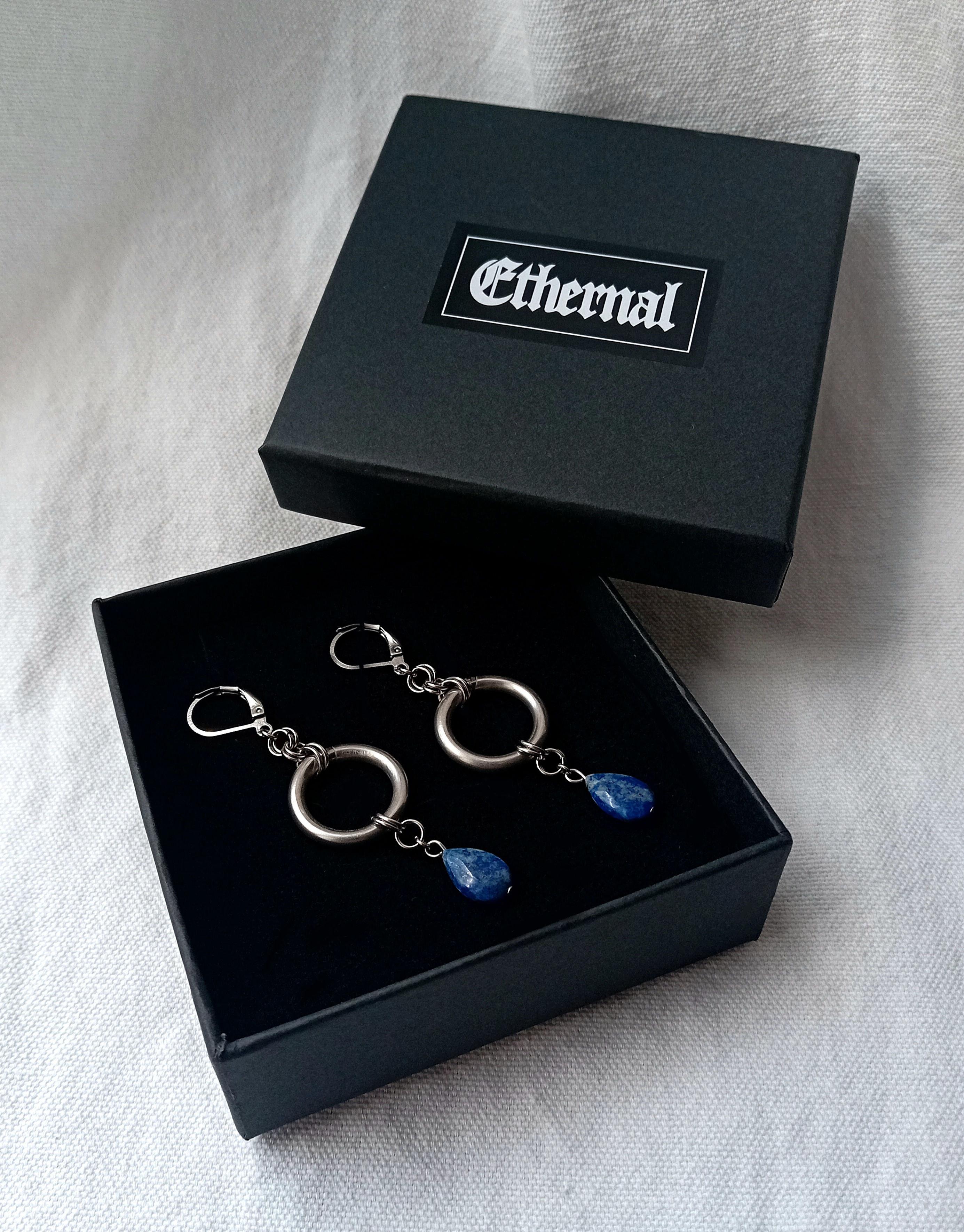 Boucles d'oreilles pendantes lapis-lazuli 