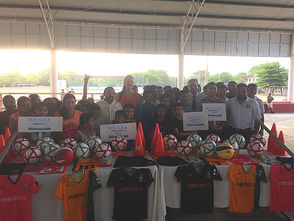 Donación de Bahia Principe Riviera Maya Resort en apoyo de la infancia y el deporte