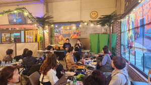 “함께 웃고, 함께 걷는 성장의 길” —