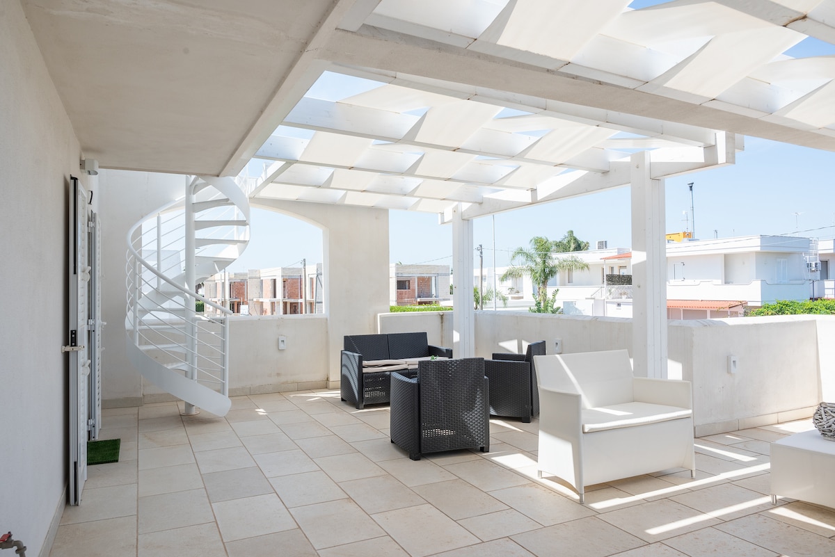 Casa Girasole — Patio 1