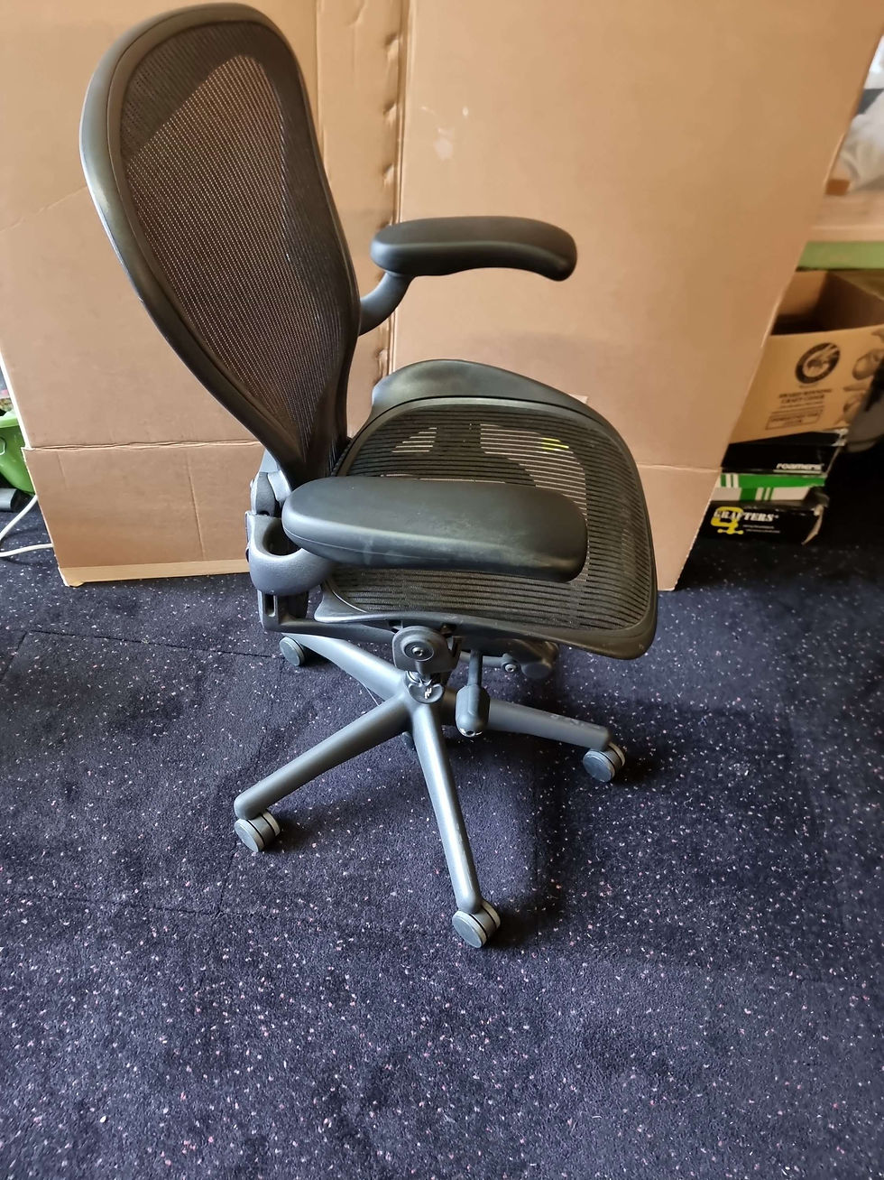 Thumbnail: Herman Miller Aeron Mesh Office Swivel Chairs 2 Lever Size B 