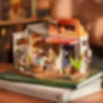 Miniatura: Rolife - DIY Miniature House Kit - Corner Bookstore DG164