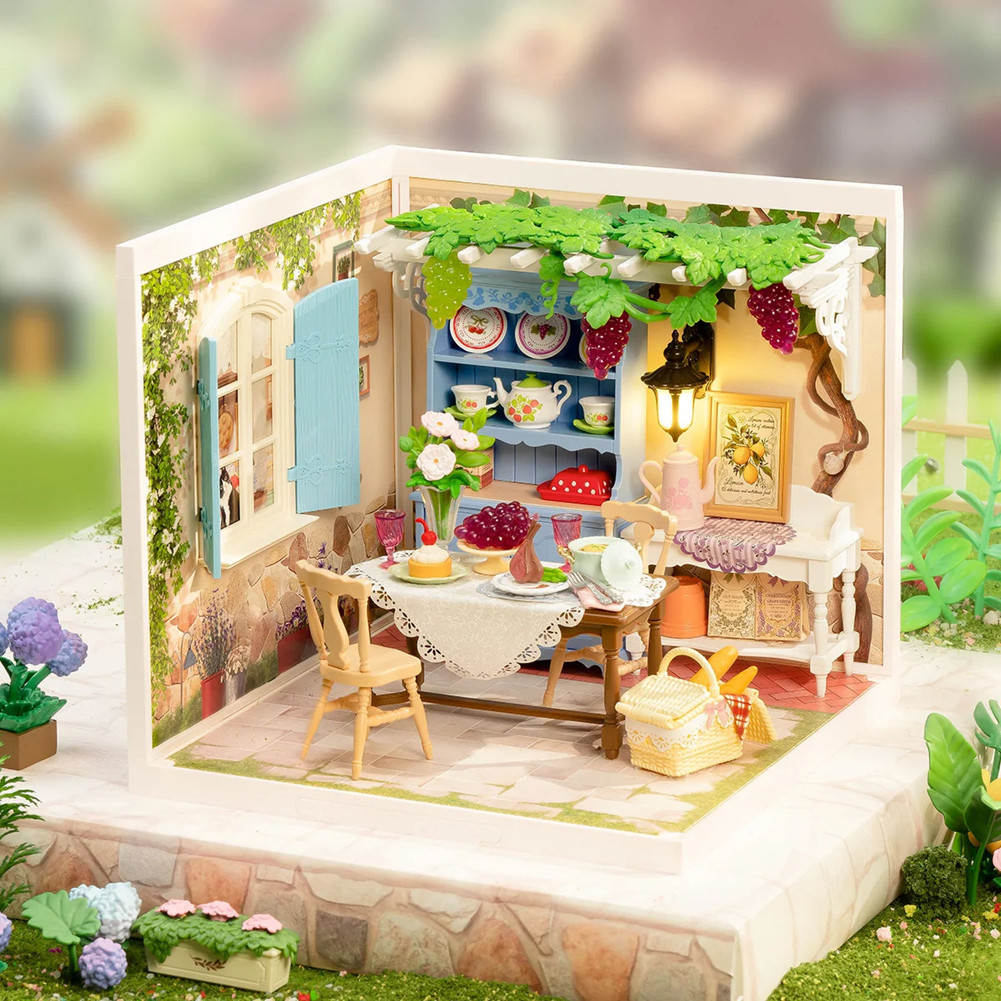 Rolife - Super Creator Midsummer Dream Yard DW025