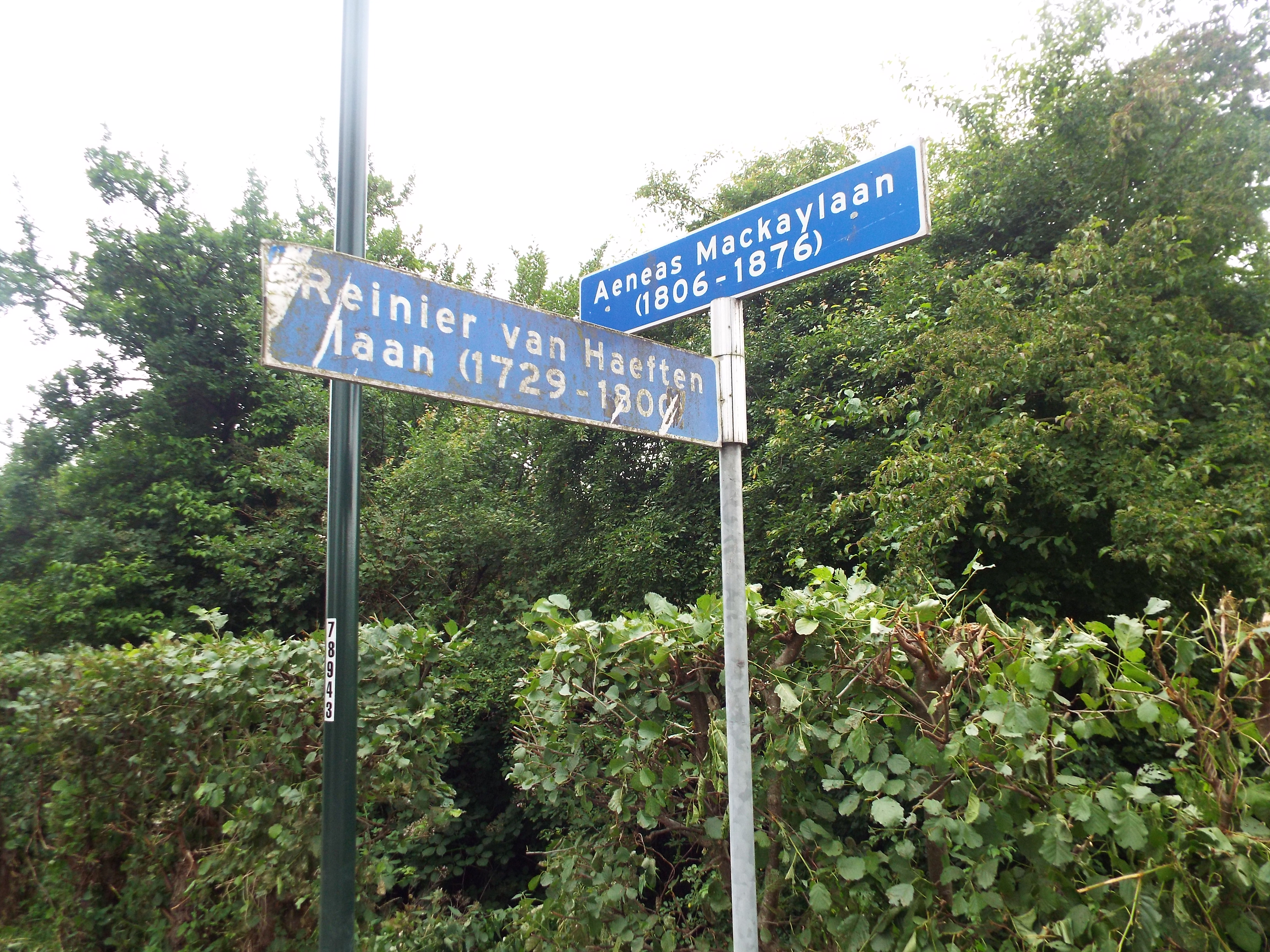 Street sign in Ophemert Village showing the marriage between Mackays and van Haeftens