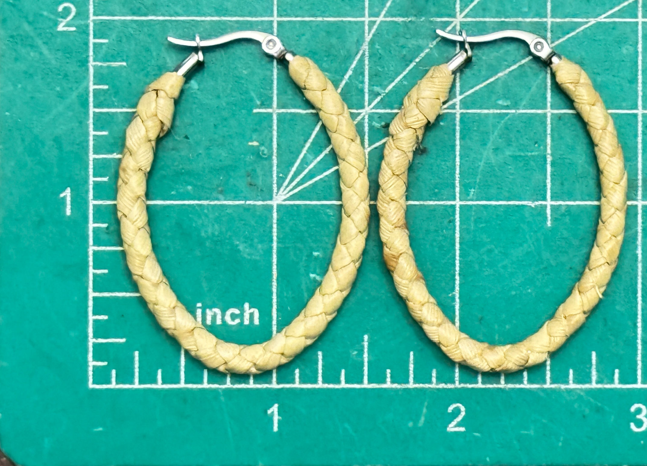 Woven Åcho'atupat Earrings- Sigua