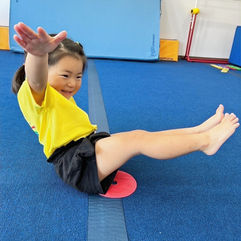 NPO法人Sports Kids Station SORASPORTS スポーツアスリート学園 (V字バランス)