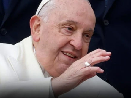 Papa Francisco invita a entregar el pasado a Dios