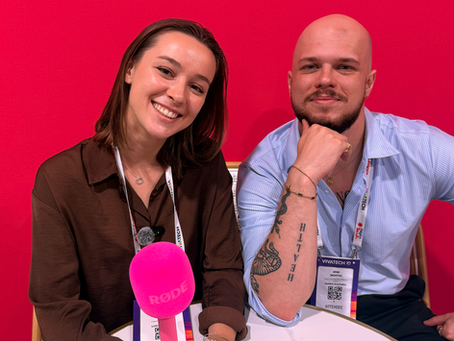 Session de coaching prise de parole avec des entrepreneurs dans la Coaching Zone de VivaTech.