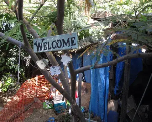 Welcome Signs and Windchimes Nick Stern/Redthinkmedia.com