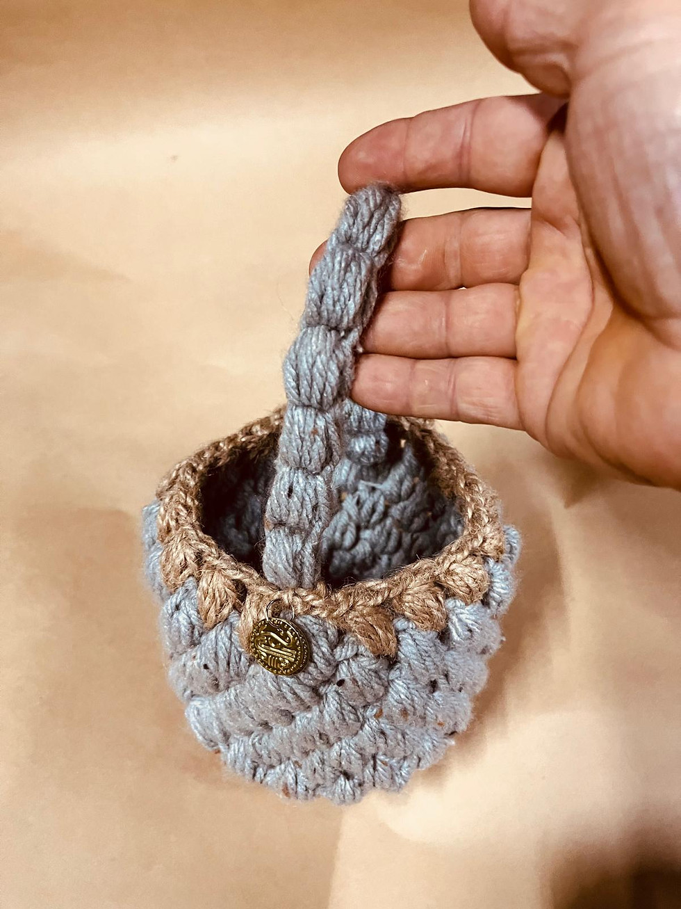 Miniaturbild: Gehäkeltes Bag zum tragen, aufbewahren als Deko oder Pflanzenübertopf uvm.