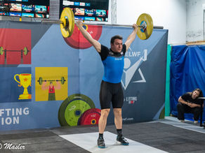 הנפת משקולות עם מועדון ענפי הכוח