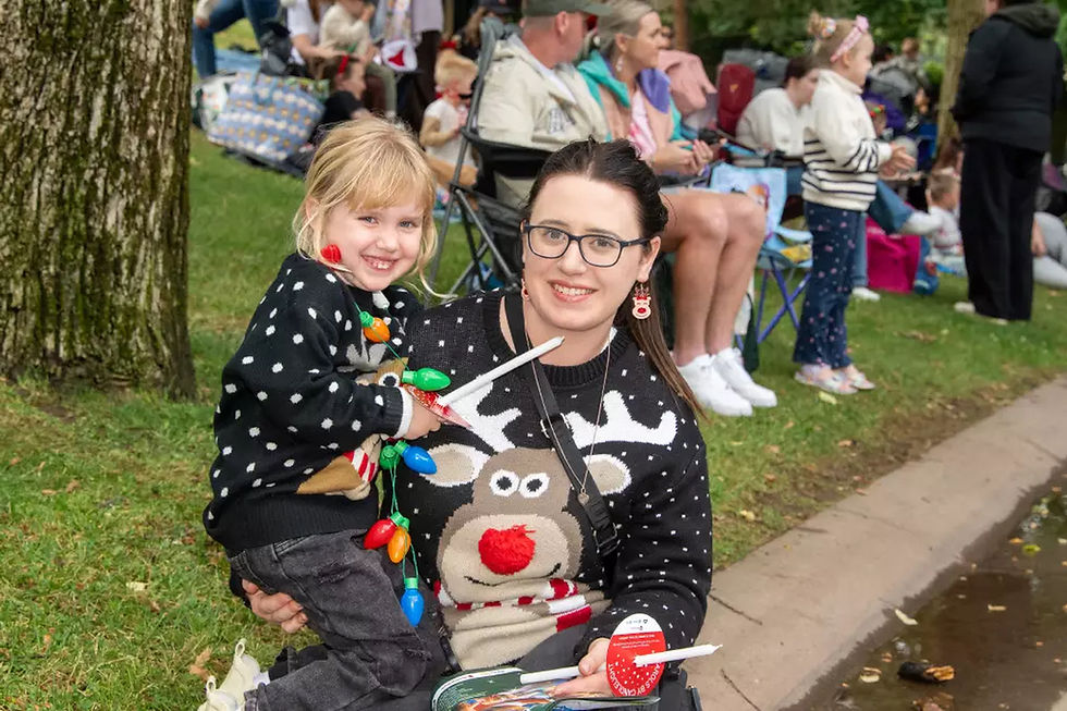 Despite threats of rain, Bendigo Carols by Candlelight goes off without a hitch
