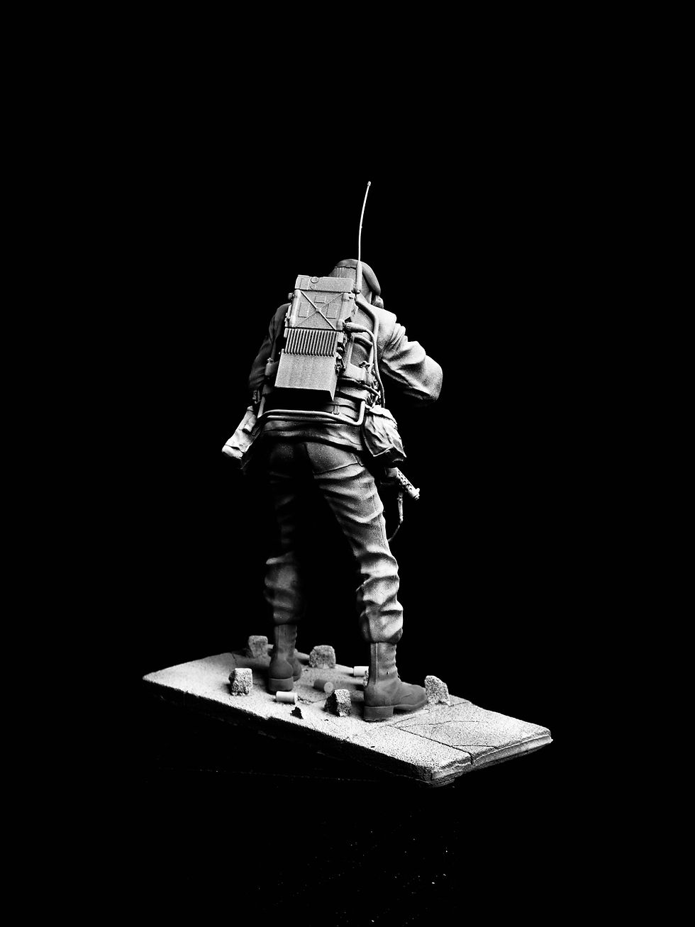 Thumbnail: 120mm British Infantryman Radio Operator with SMG