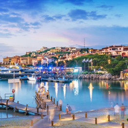 AdobeStock_221719595-Porto-Cervo-kmKC--1