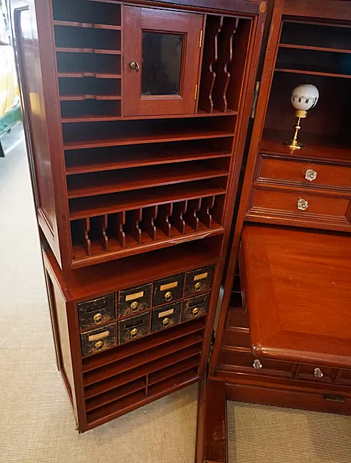 Thumbnail: Victorian Wooten Style Desk