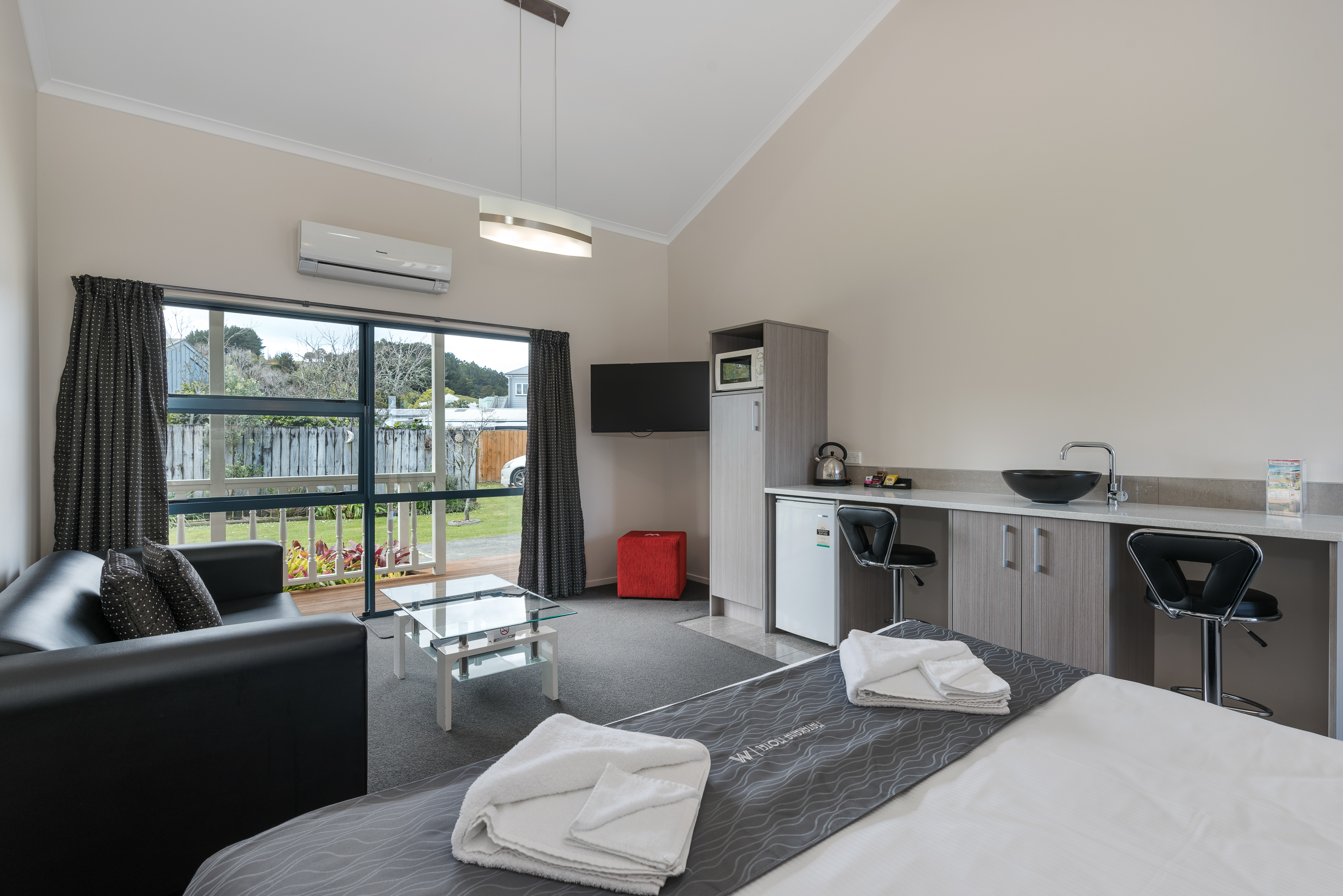 Studio Unit