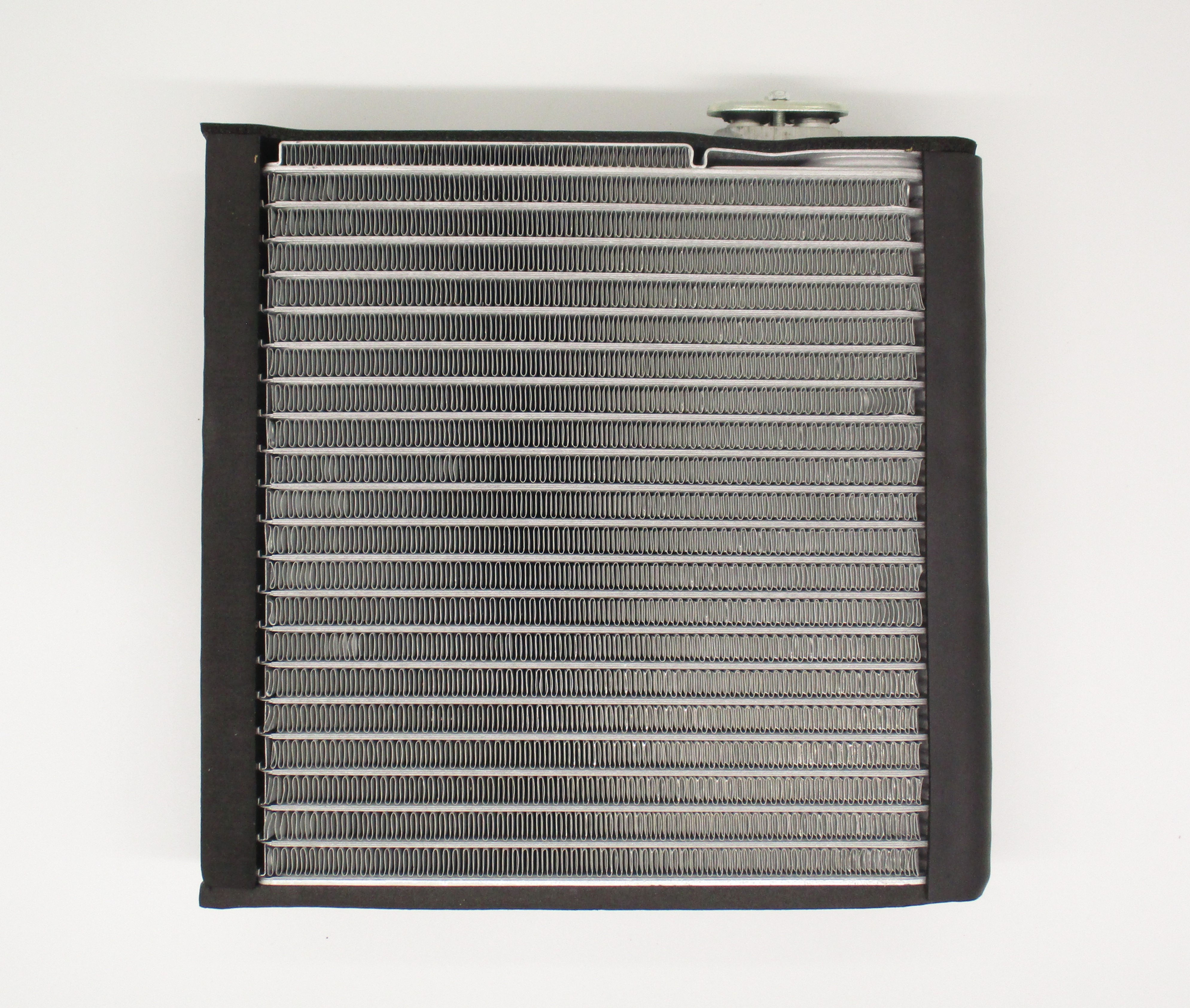 កញ្ច្រែងត្រជាក់ ខាងមុខ Lexus LX470, Land Cruiser 1998-2007, Brand: Thai Radiator