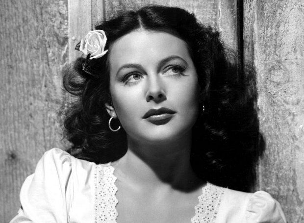 Η Χέντι Λαμάρ (Hedy Lamarr) ήταν μια παγκοσμίου φήμης Αυστριακή και Αμερικανίδα ηθοποιός του Χόλιγουντ «Η πιο όμορφη γυναίκα στον κόσμο»: Έτσι την αποκαλούσε συχνά το Χόλιγουντ κατά τη διάρκεια της «Χρυσής Εποχής» του.