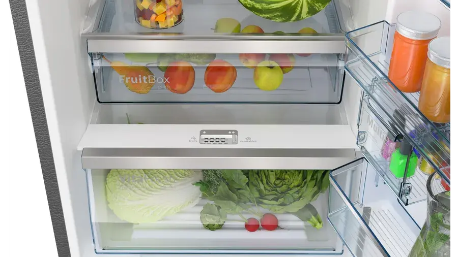 Thumbnail: Series 4 free-standing fridge 390L 3 Star - CTC39S03DI