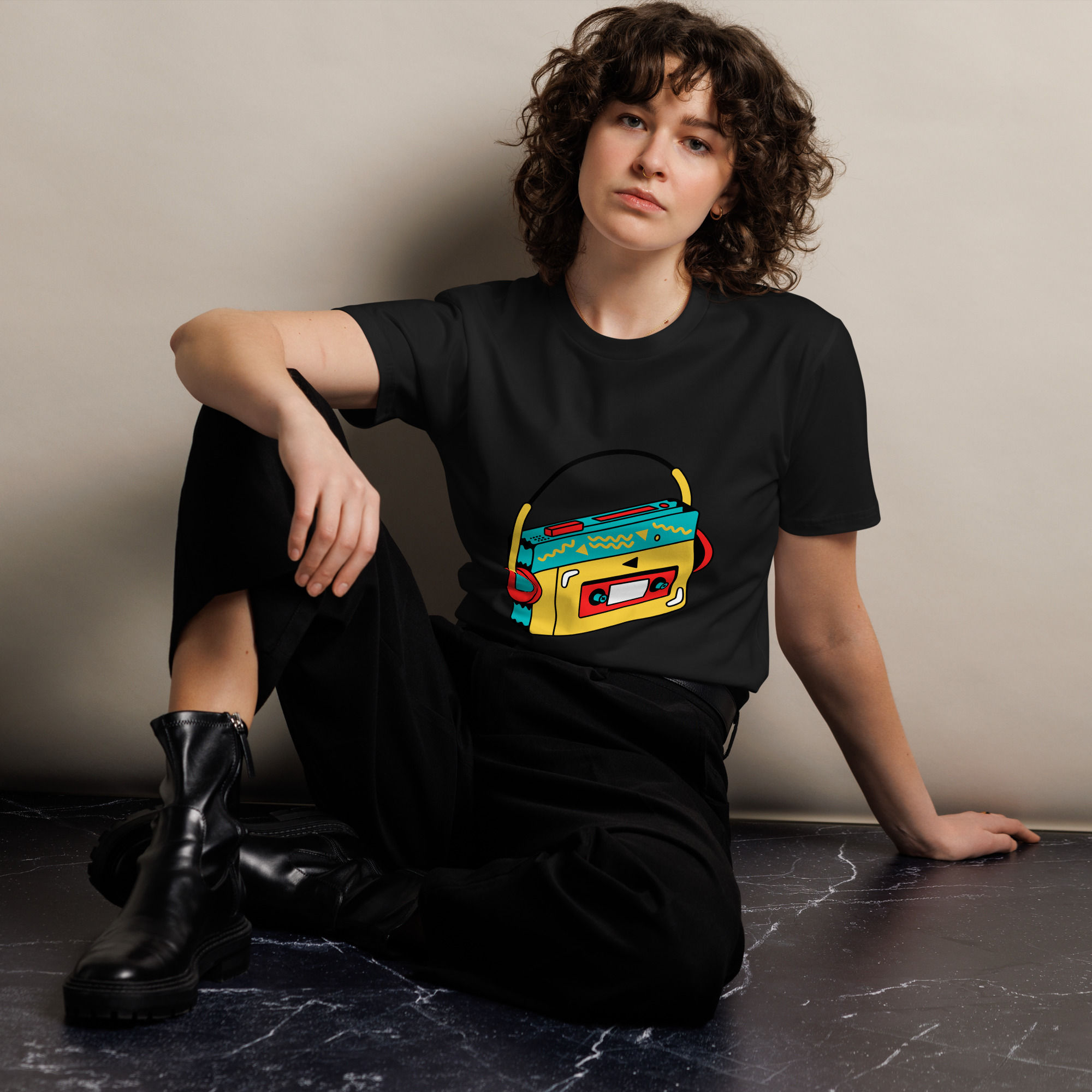 ADULTS RETRO MUSIC T-SHIRT