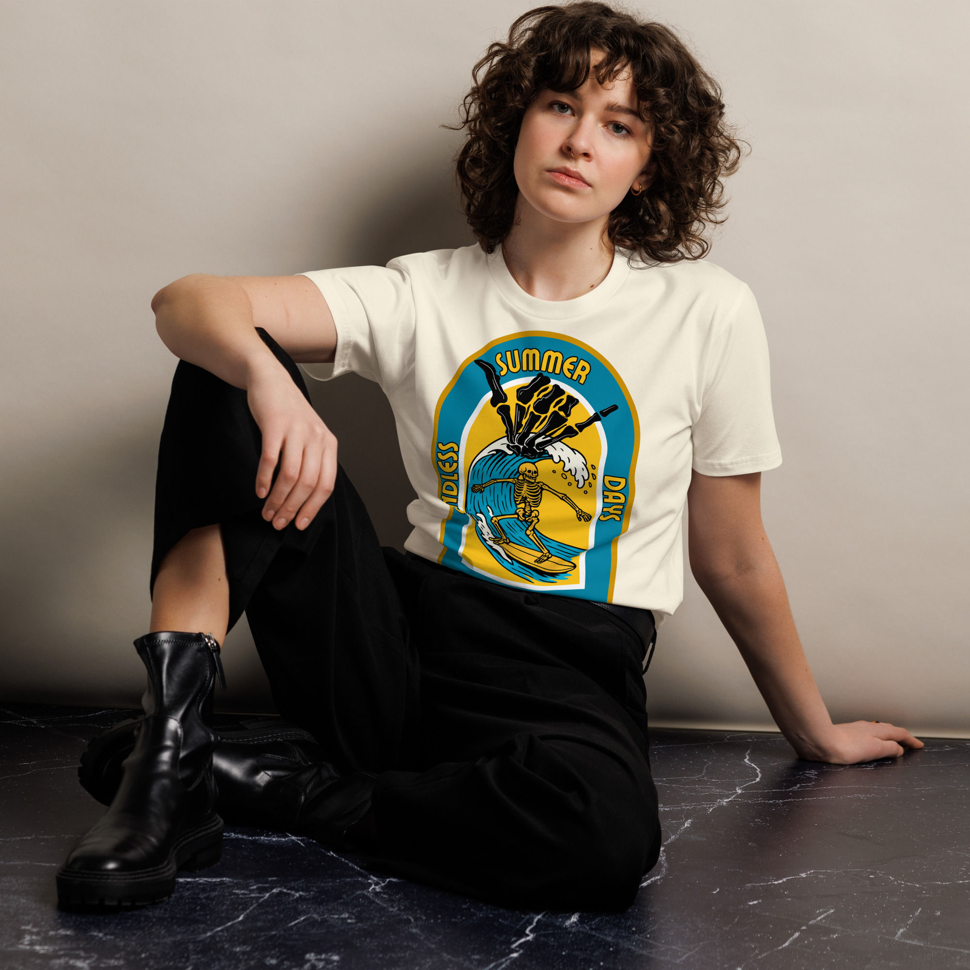 ENDLESS SUMMER DAYS T-SHIRT