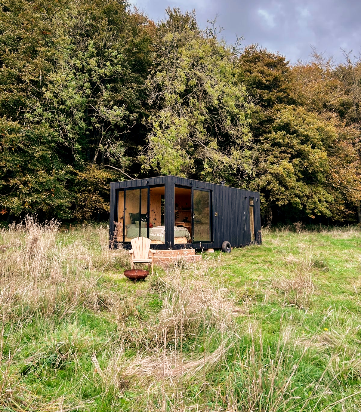 Roeka off-grid cabin near Goodwood, West Sussex