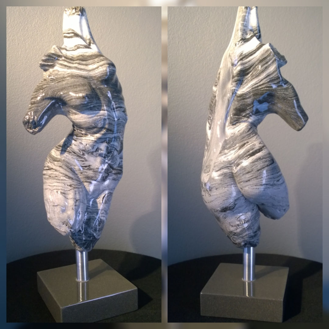 Torso ii Marble effect