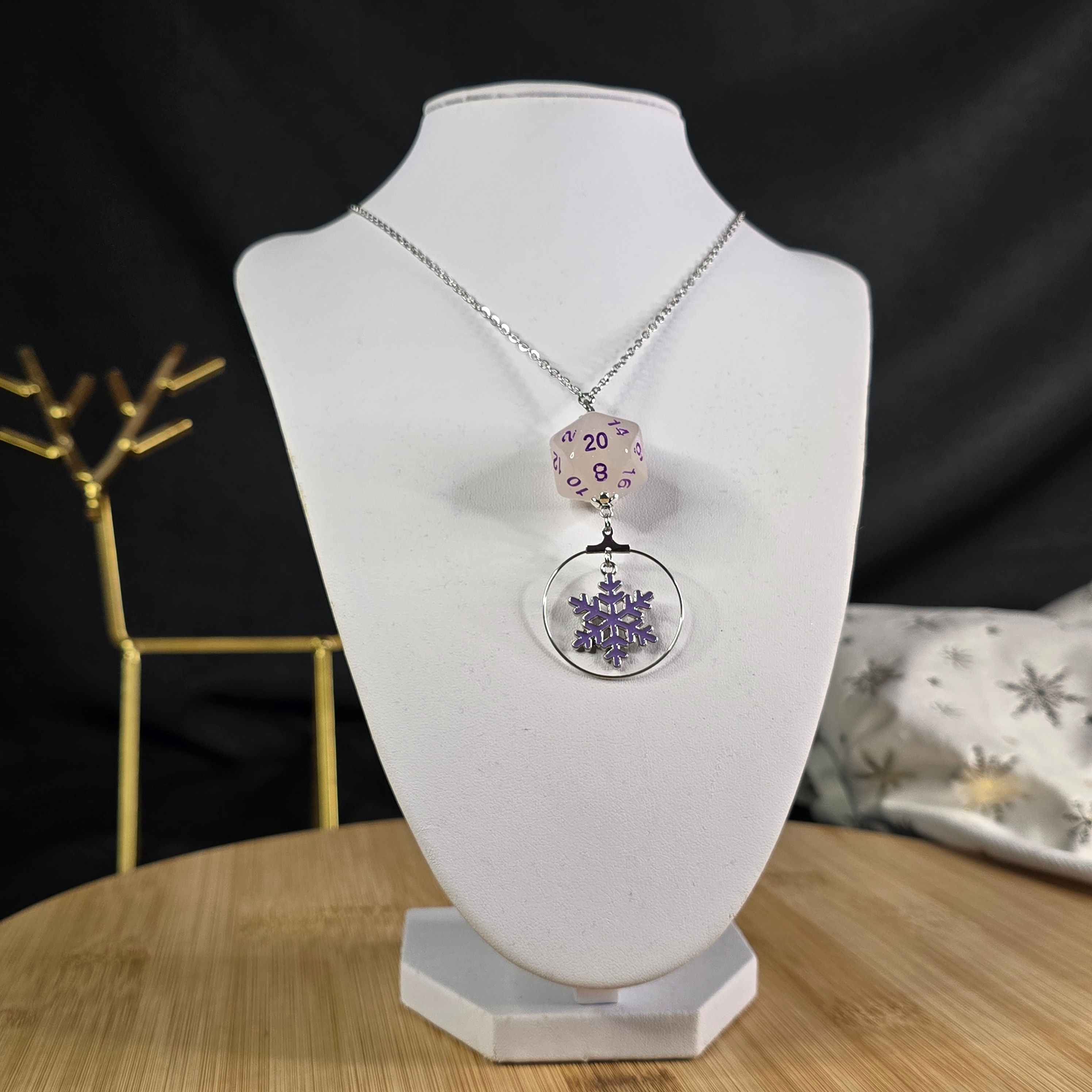 Collier "Flocons viole(n)t froid"