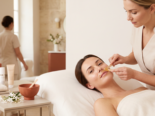 Épilation cire visage à Toulon : précision, douceur et peau nette chez Seriniti-S, institut de beauté premium à Toulon