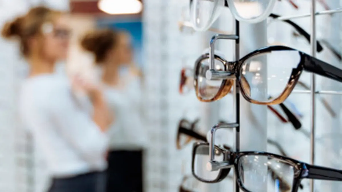 opticasjpg.webp