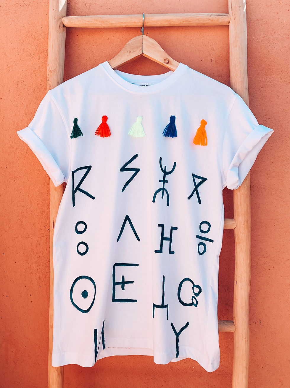 Hand-painted Amazigh symbol T-shirt | Amazigh tattoos | Berber T-shirt l Tifinagh T-shirt