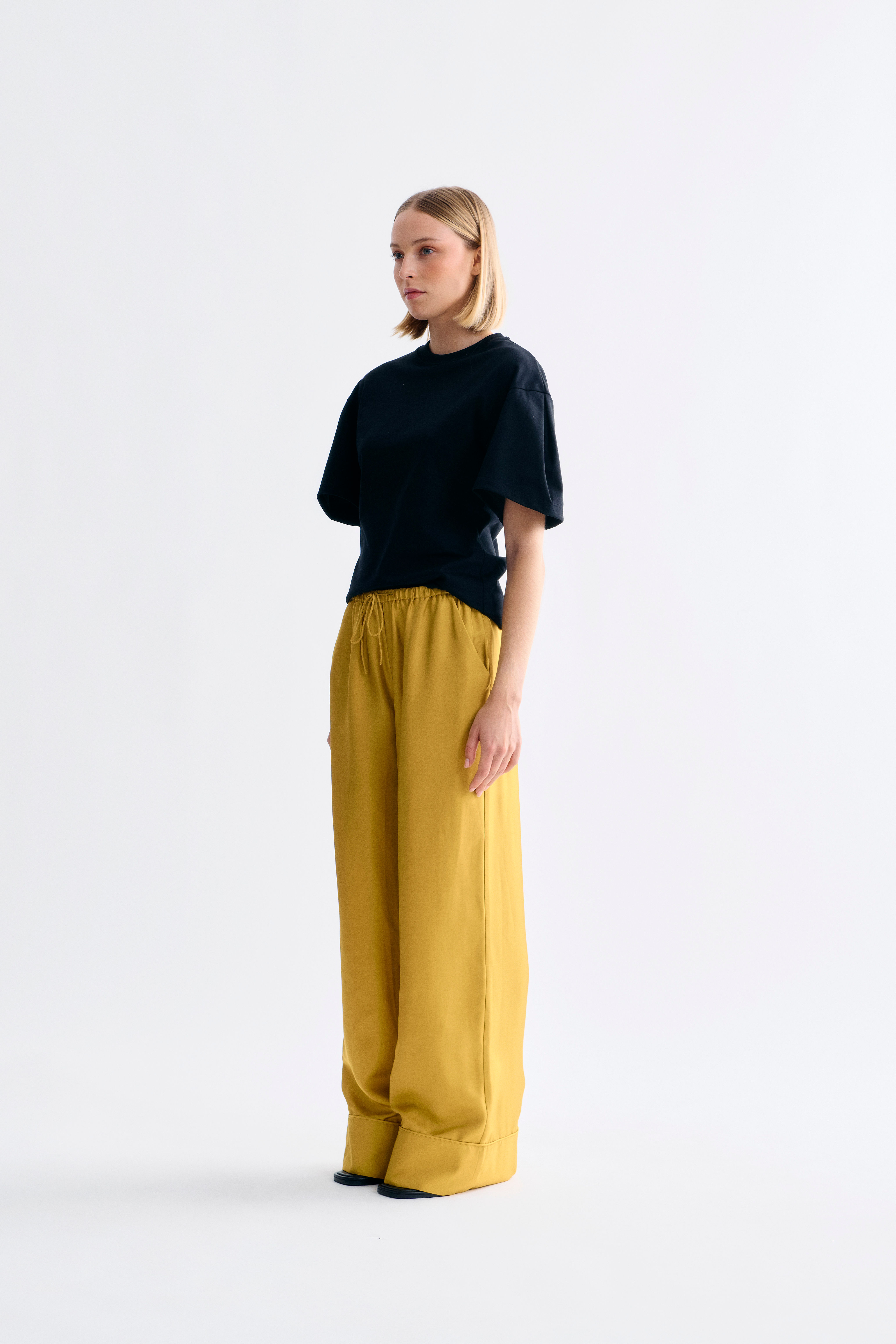 Amyra Pants - Golden Palm