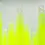 Miniature : Plusieurs bâtons lumineux jaunes posés debout et vus en contre plongée