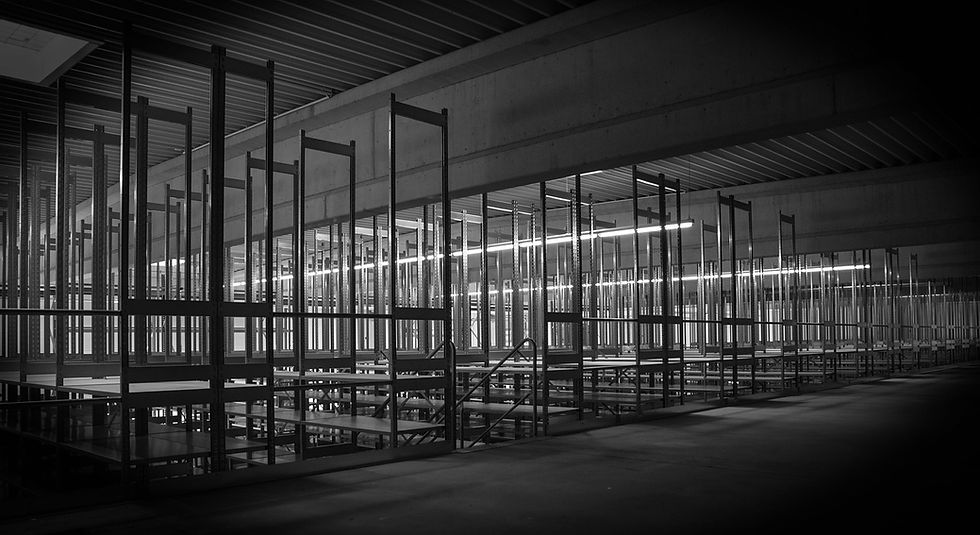 steel-shelf-4074061_1280.jpg