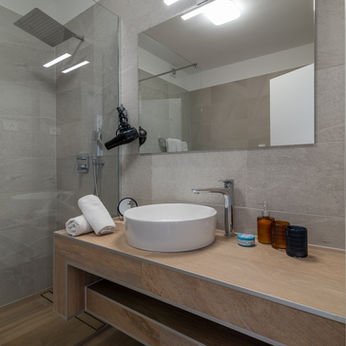 Suite 2 chambres avec salle de bains, VillaLux 2022 Croatie
