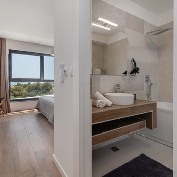 Suite 3 chambres avec salle de bains, VillaLux 2022 Croatie