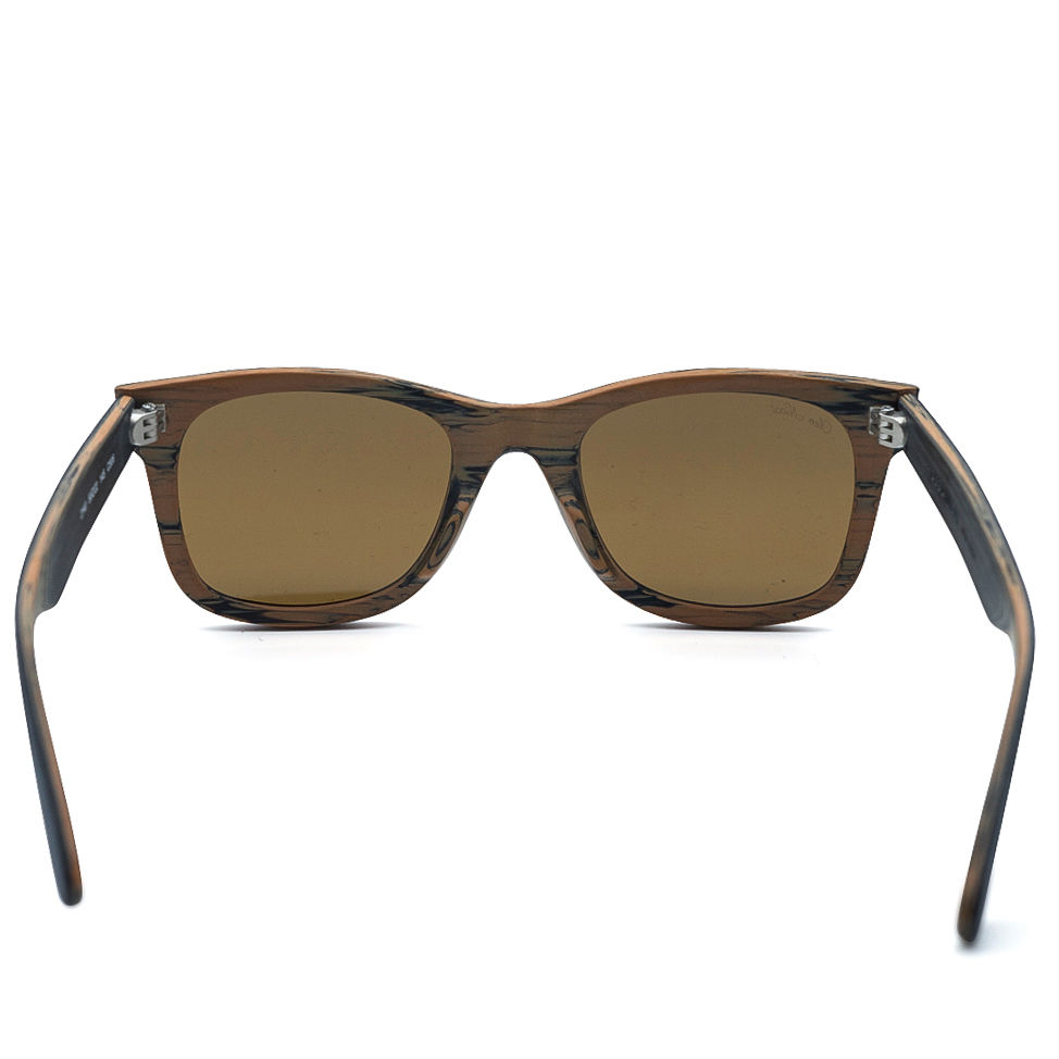 Thumbnail: Risky Business