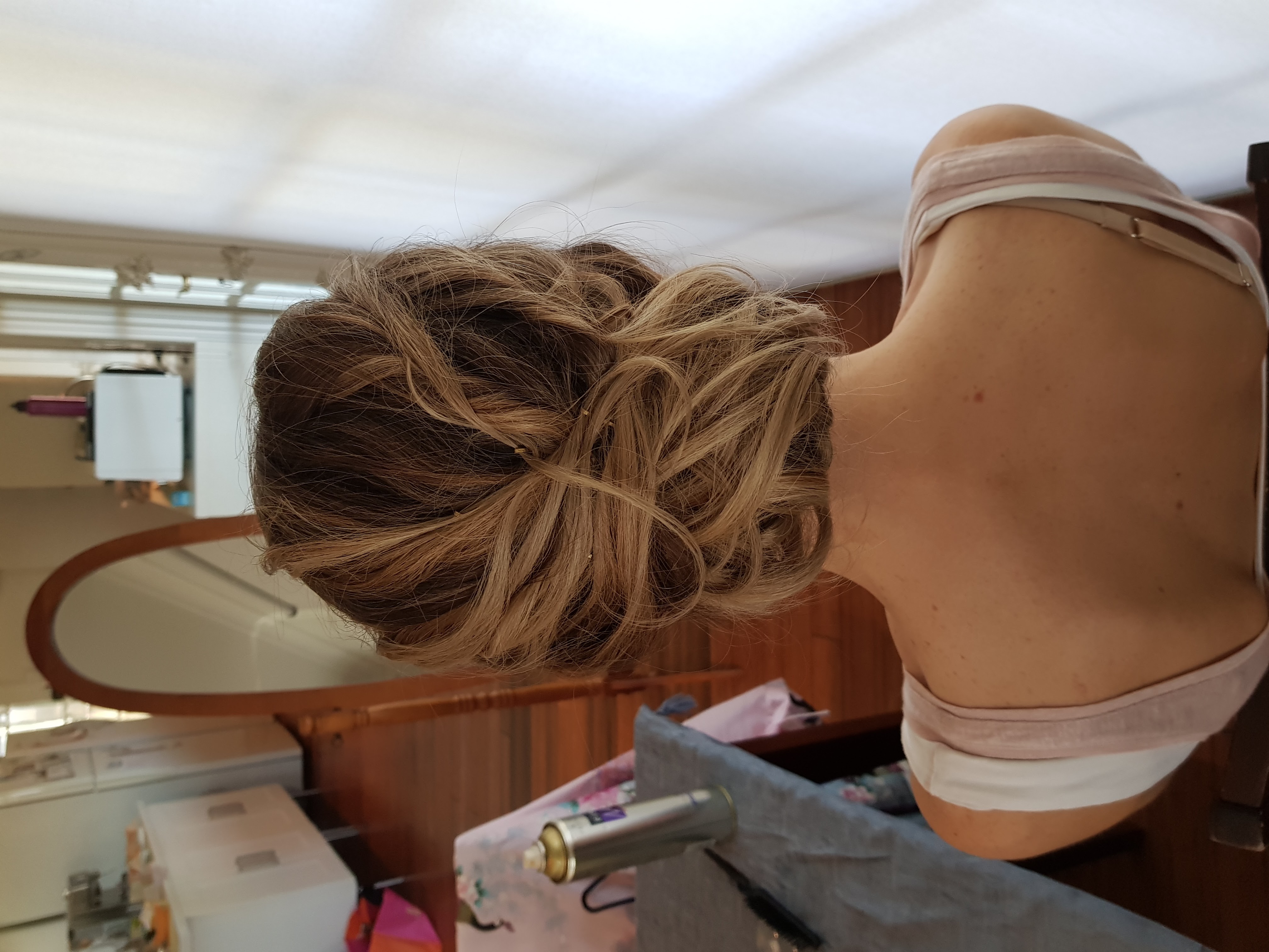 Easy Up Do